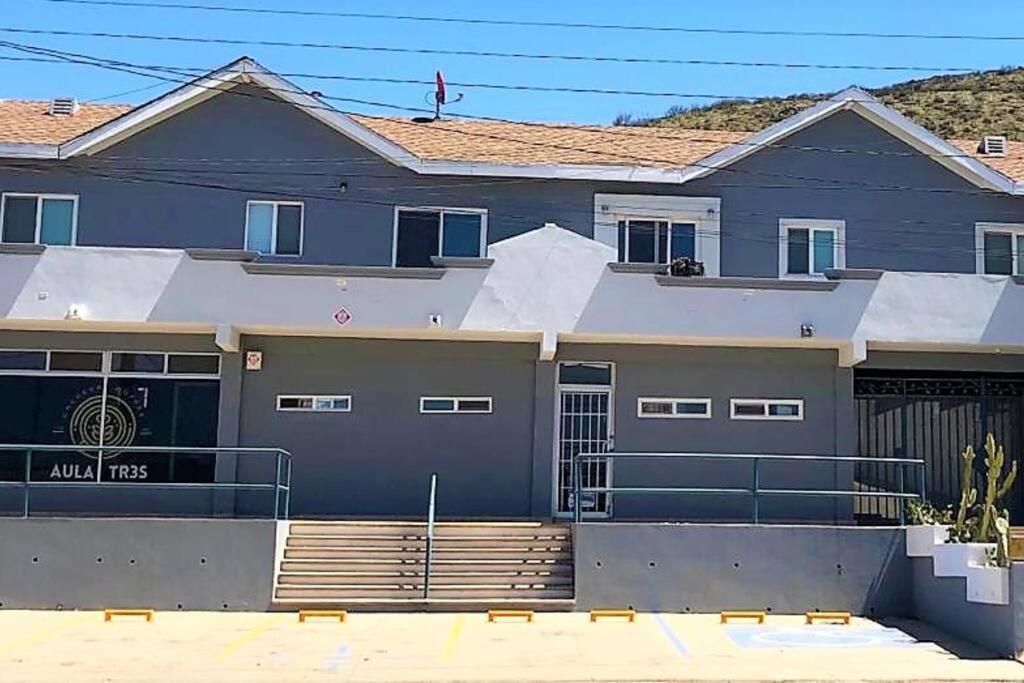 Lovely 1 Bedroom Apartment W/Private Parking Ensenada Esterno foto