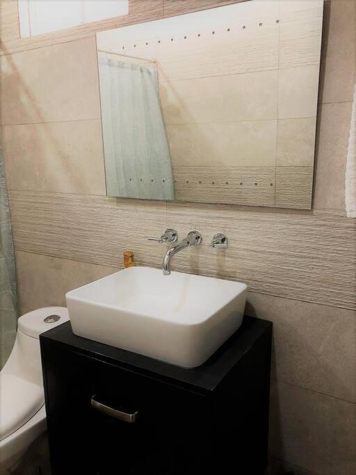 Lovely 1 Bedroom Apartment W/Private Parking Ensenada Esterno foto