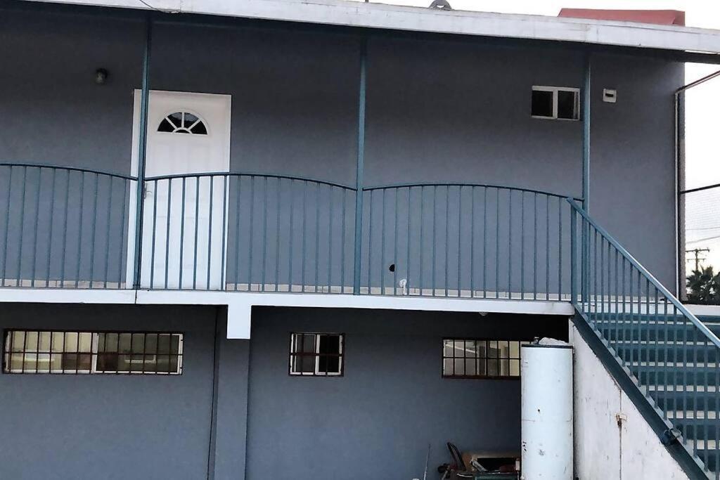 Lovely 1 Bedroom Apartment W/Private Parking Ensenada Esterno foto