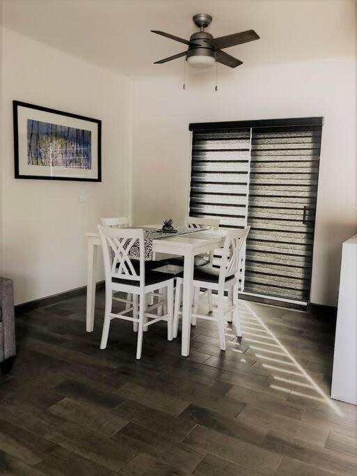 Lovely 1 Bedroom Apartment W/Private Parking Ensenada Esterno foto