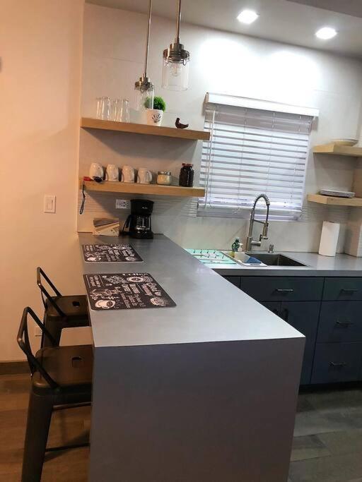 Lovely 1 Bedroom Apartment W/Private Parking Ensenada Esterno foto
